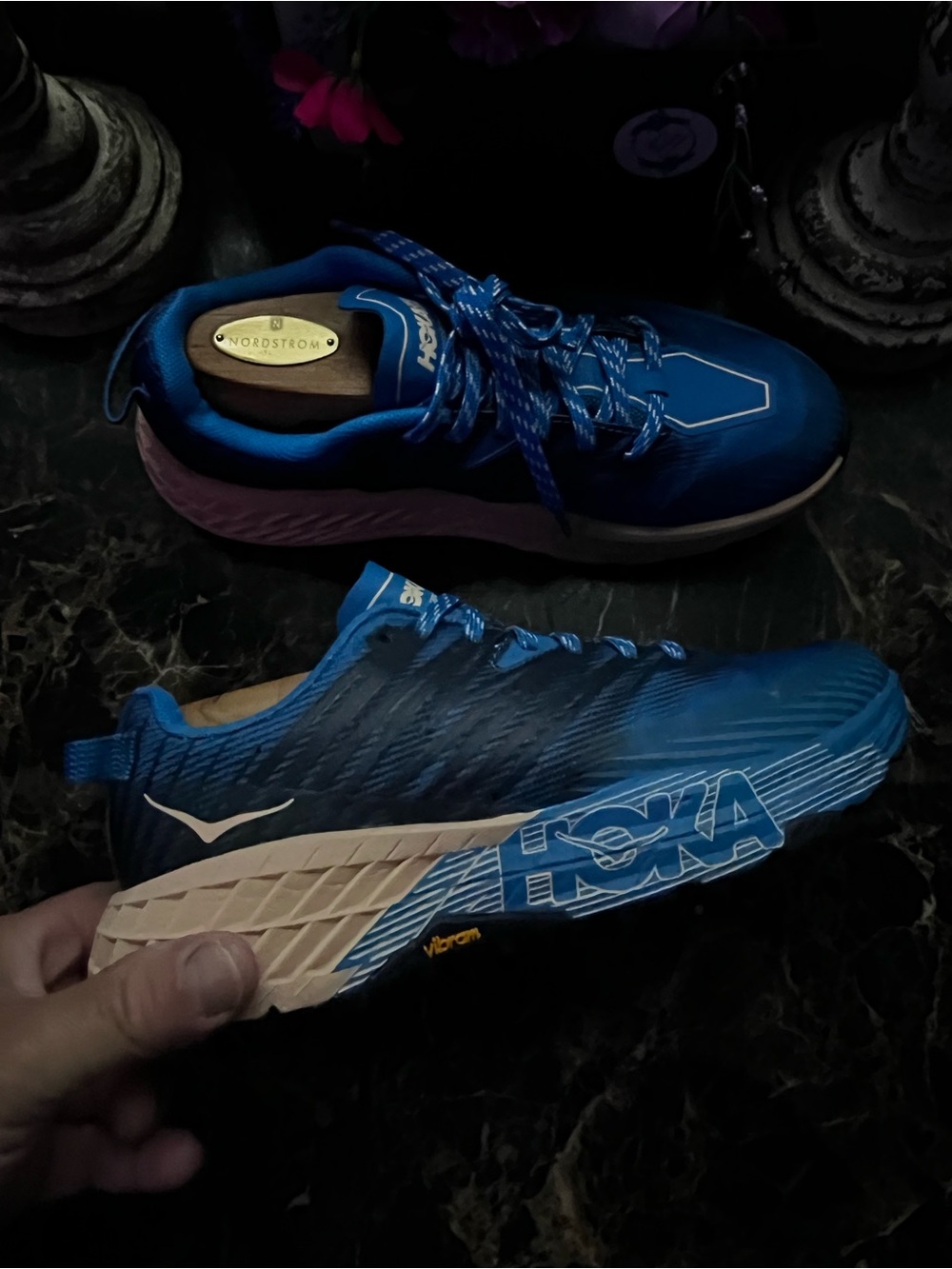 Hoka One Speedgoat 4
Trail Running/Athletic
Lifestyle Shoes
Size 8 for Women - Picture 4 of 11